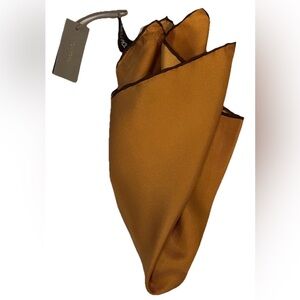 $195 NEW TOM FORD POCKET SQUARE 100% SILK HAND MADE IN ITALY